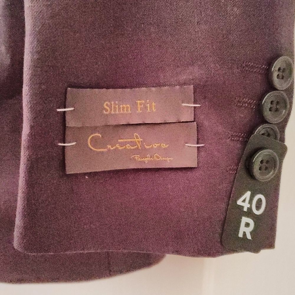 Creative Bespoke Design Mens Suit - Picture 2 of 6